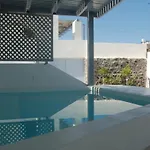 Sea Paradise Hotel 2*