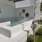 Sea Paradise Hotel Oia (Santorini)