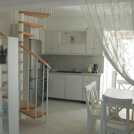 Sea Paradise Hotel 2*