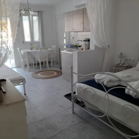 Sea Paradise Oia (Santorini)